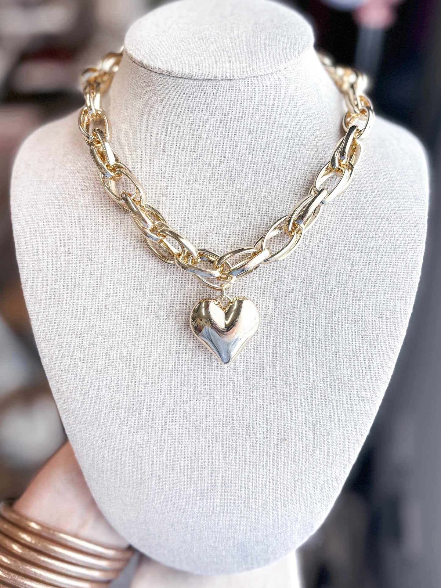 chunky chain heart necklace