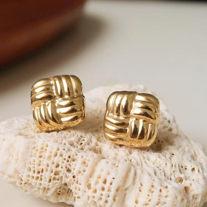 Luella 18K Gold Non-Tarnish Textured Knot Stud Earring