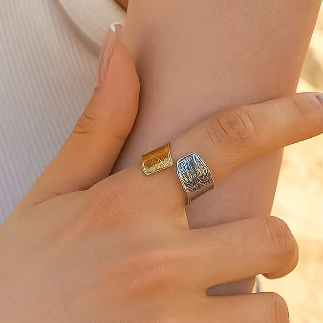 Emmy 18K Gold Non-Tarnish Textured Open Ring