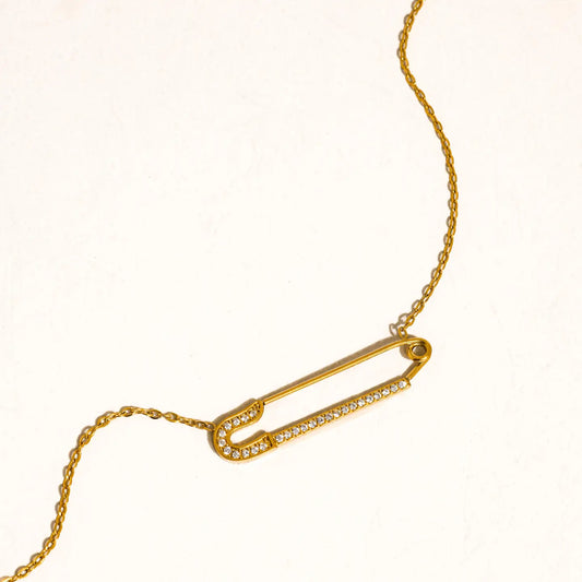 Lyselle 18K Gold Non-Tarnish Dainty Bar Necklace
