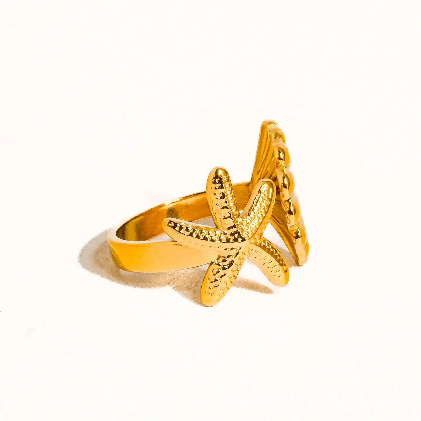 Étoilé 18K Gold Non-Tarnish Star and Shell Ring