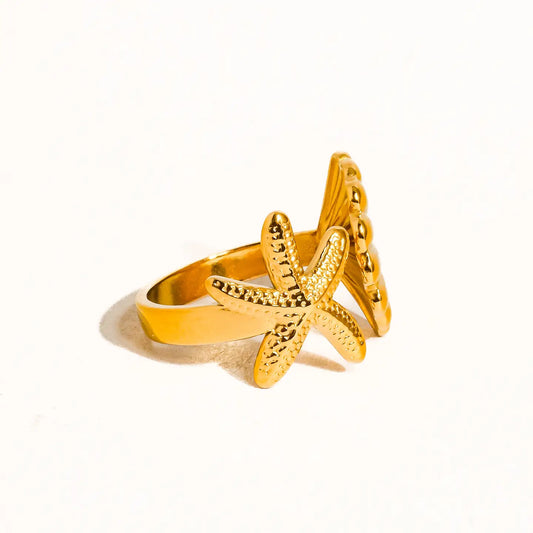 Étoilé 18K Gold Non-Tarnish Star and Shell Ring