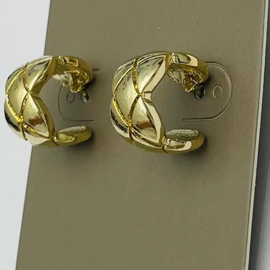 Golden - Criss Cross Hoop Stud