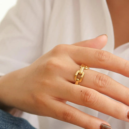 Brooklyn 18K Gold Stack Braided Non-Tarnish Ring